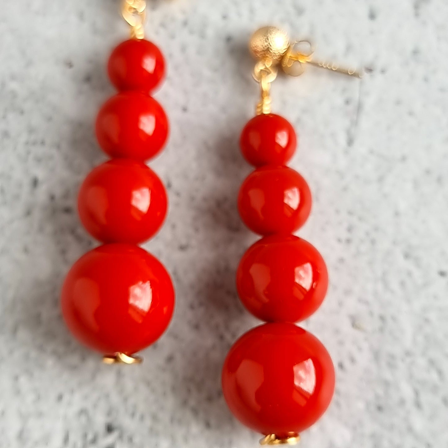 Mother of Pearl - Gradual Earrings - Red