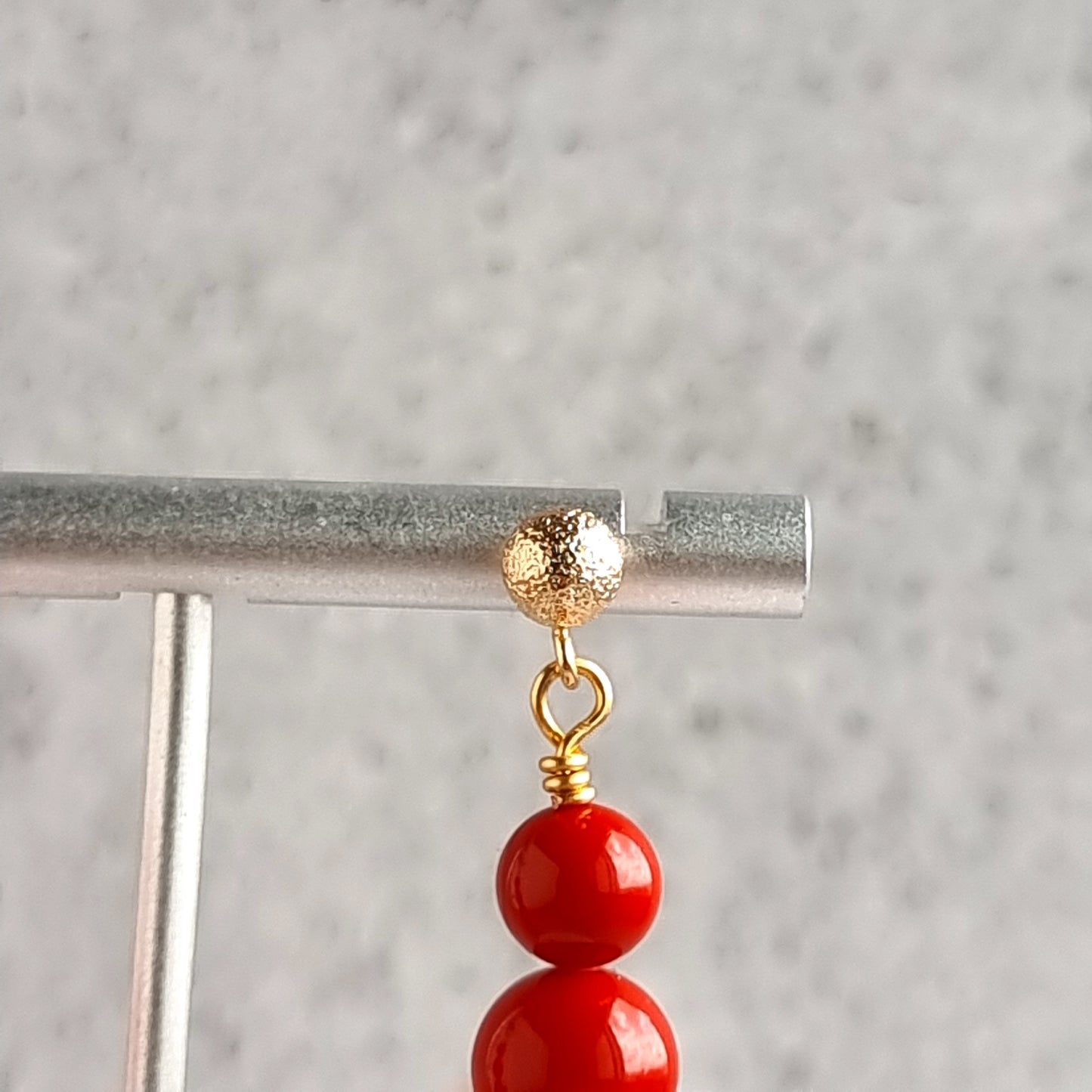 Mother of Pearl - Gradual Earrings - Red