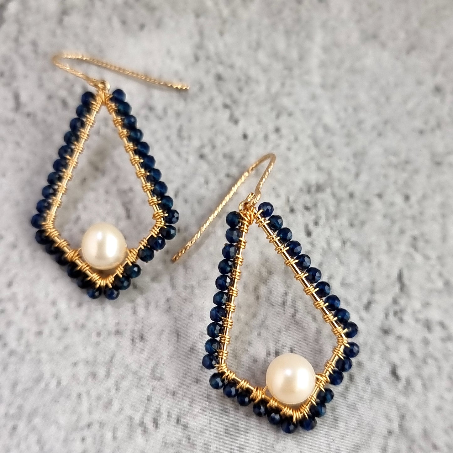 Kite Shape Blue Spinel Gemstone with Fresh Water Pearl