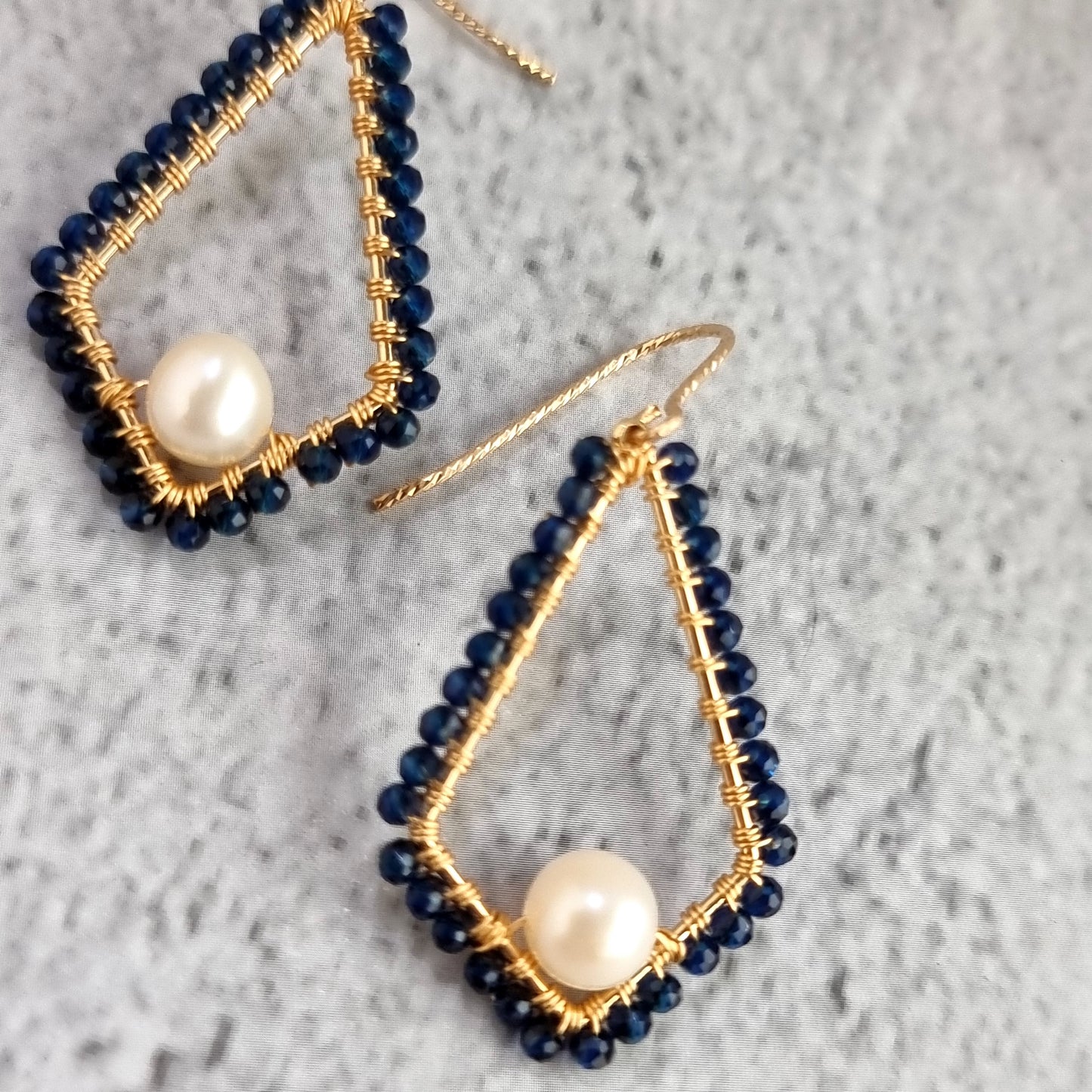Kite Shape Blue Spinel Gemstone with Fresh Water Pearl