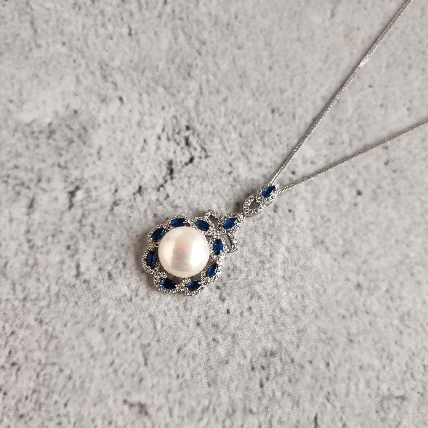 Fresh Water Pearl Pendant with Sterling silver chain - Necklace