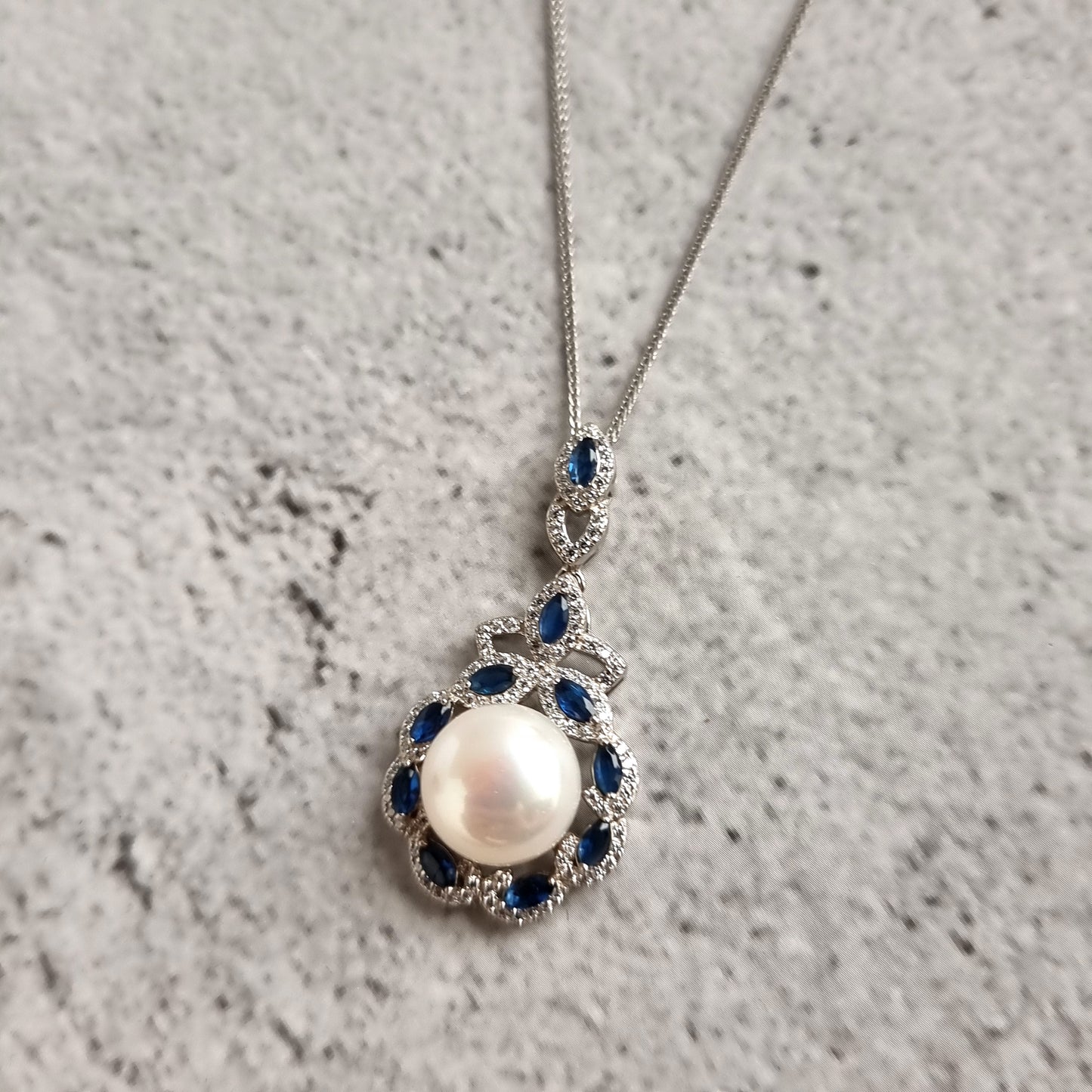 Fresh Water Pearl Pendant with Sterling silver chain - Necklace