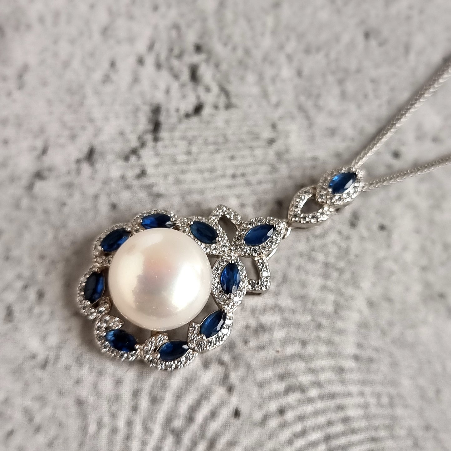 Fresh Water Pearl Pendant with Sterling silver chain - Necklace