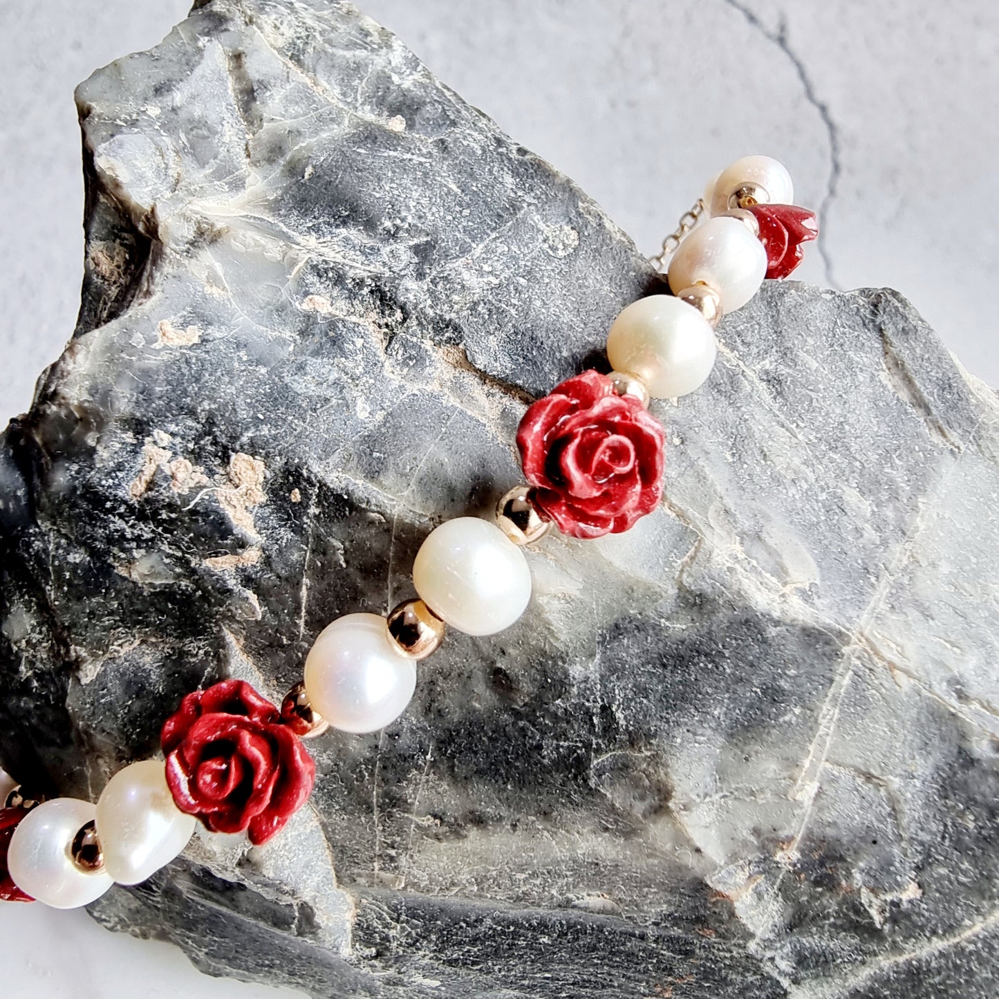 Cinnabar Red Rose Gemstone with Fresh Water Pearl Bracelet