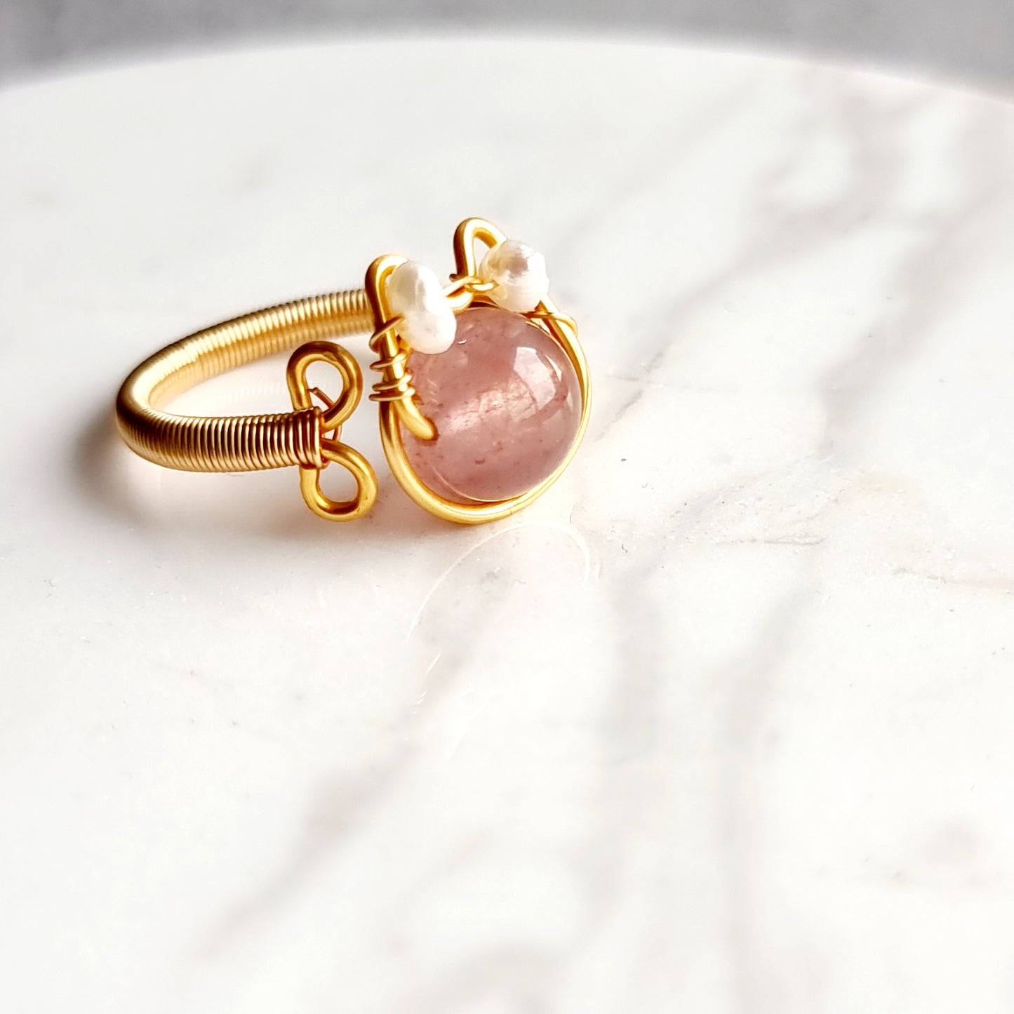 Strawberry Quartz & Fresh Water Pearl Cat Wire Wrap Ring
