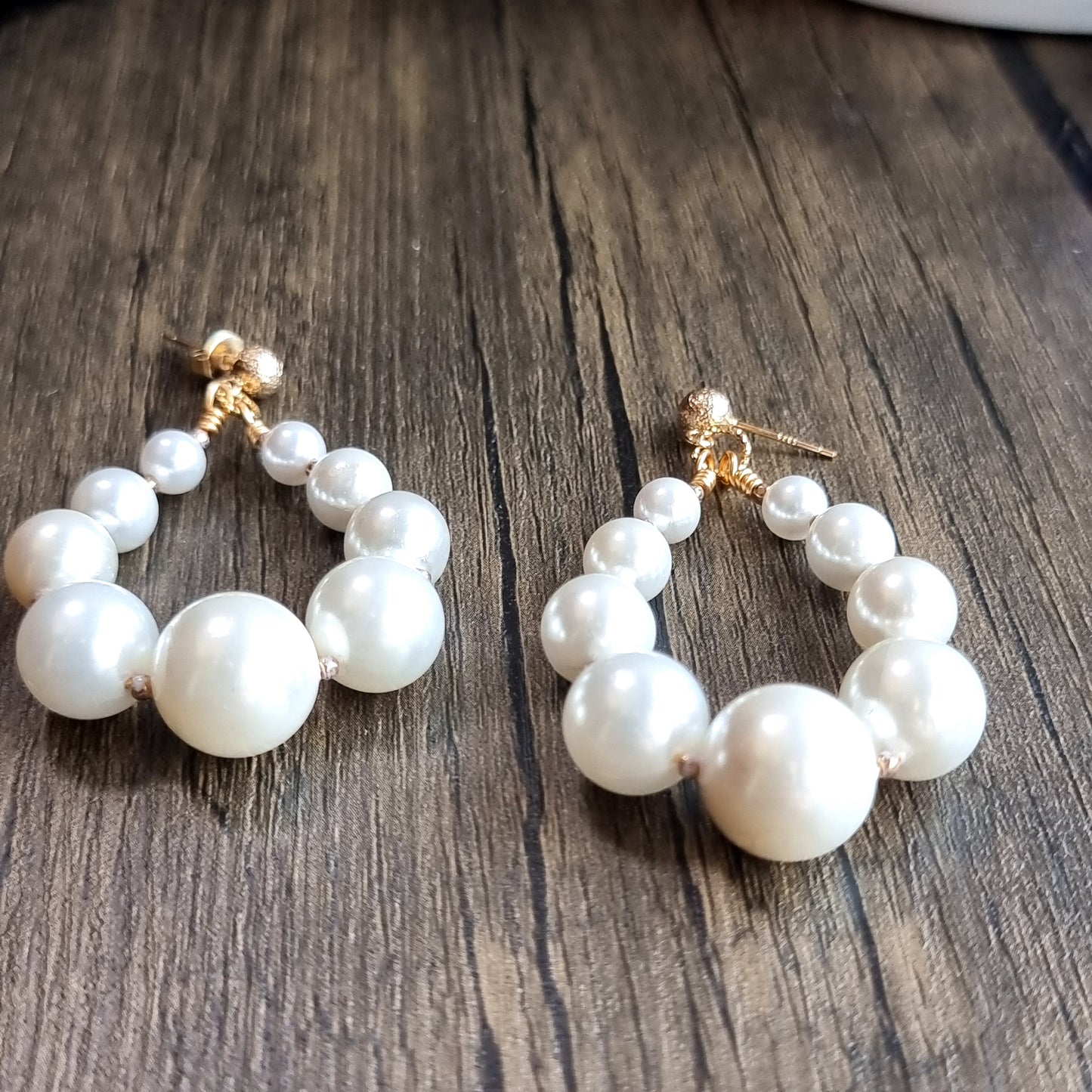 Gradual Mother of Pearl Tear Drop Earrings