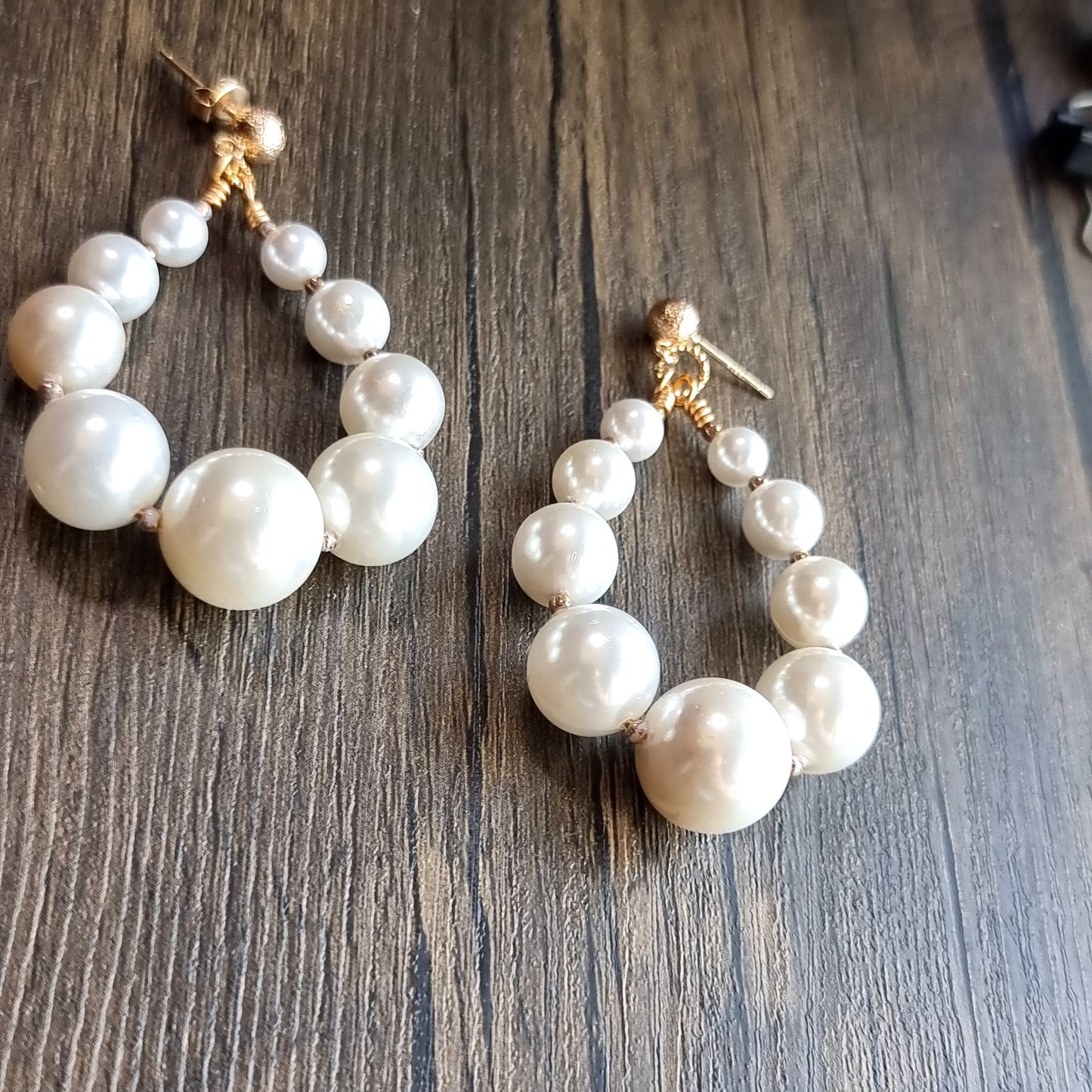 Gradual Mother of Pearl Tear Drop Earrings