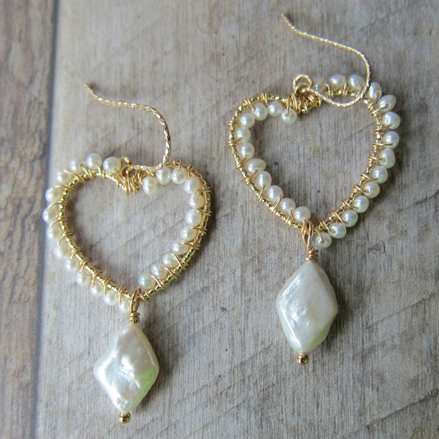 Fresh Water Pearl Heart Earrings