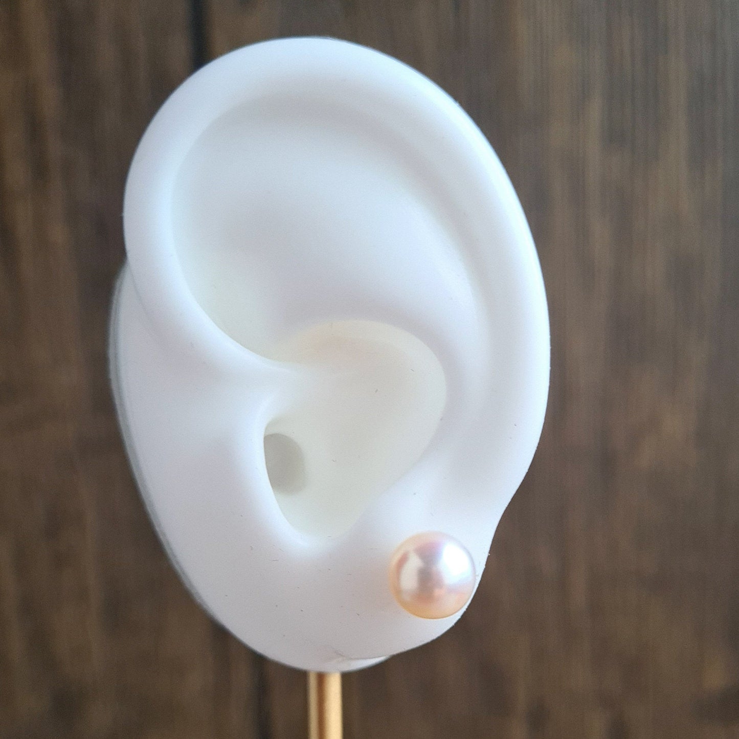 AAA quality 7.5 to 8 mm Almost Round Fresh Water Pearl with Gold filled Ear Stud - White