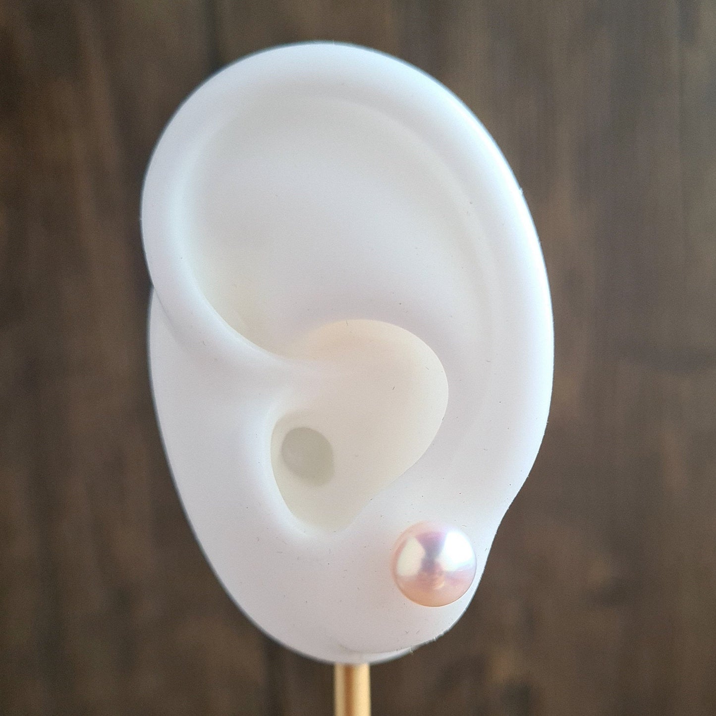 AAA quality 7.5 to 8 mm Almost Round Fresh Water Pearl with Gold filled Ear Stud - White