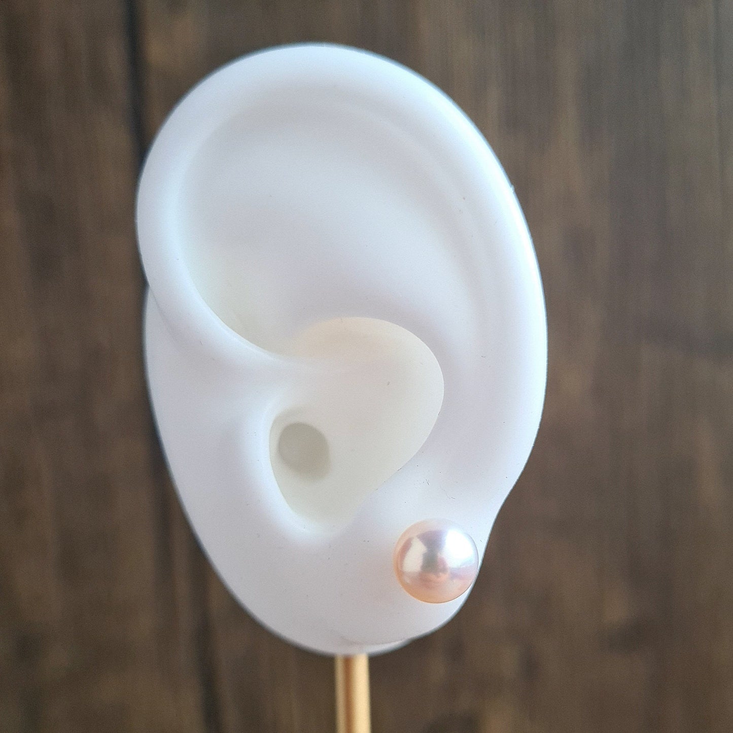 AAA quality 7.5 to 8 mm Almost Round Fresh Water Pearl with Gold filled Ear Stud - White