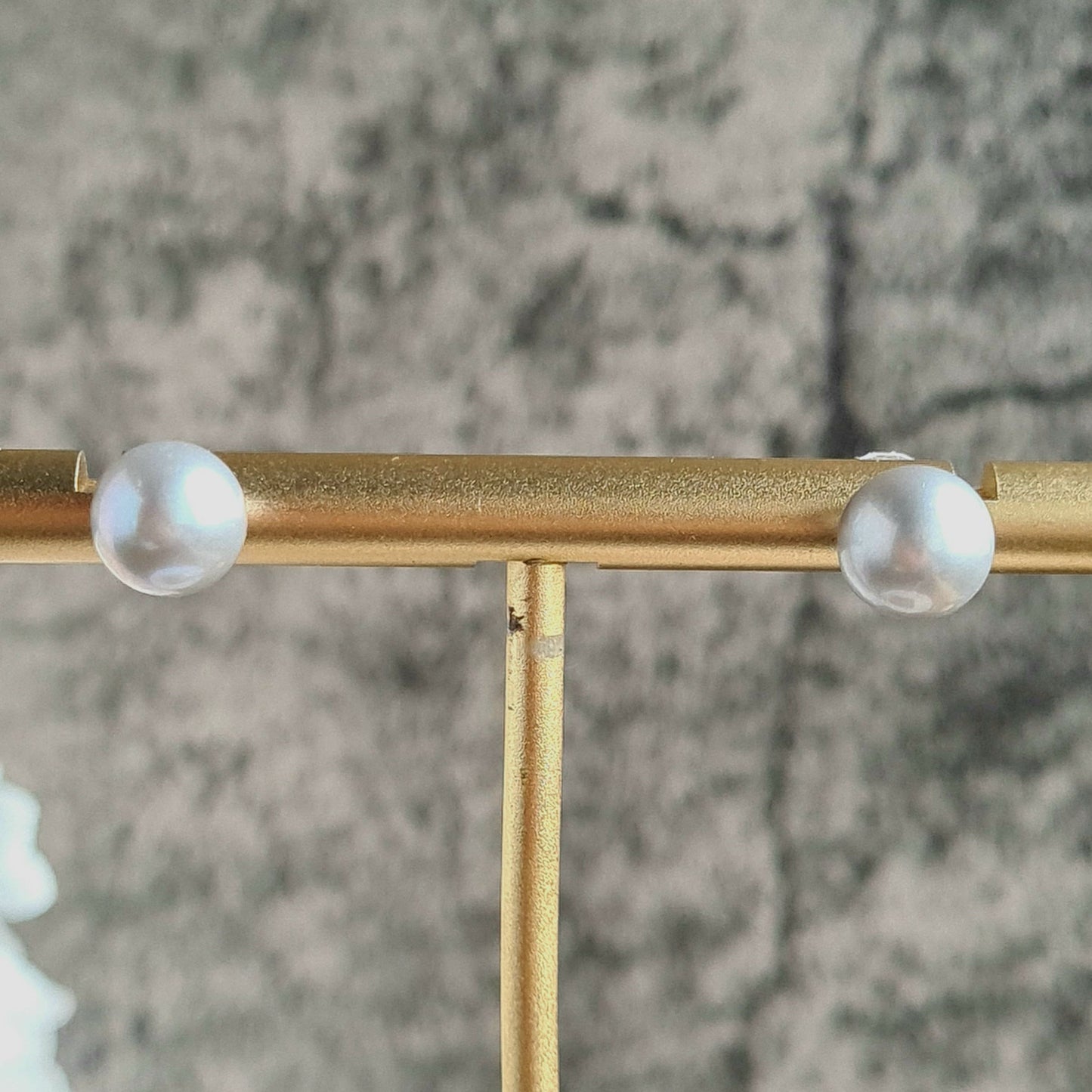 Silverish, bluish Fresh Water Pearl Ear Stud