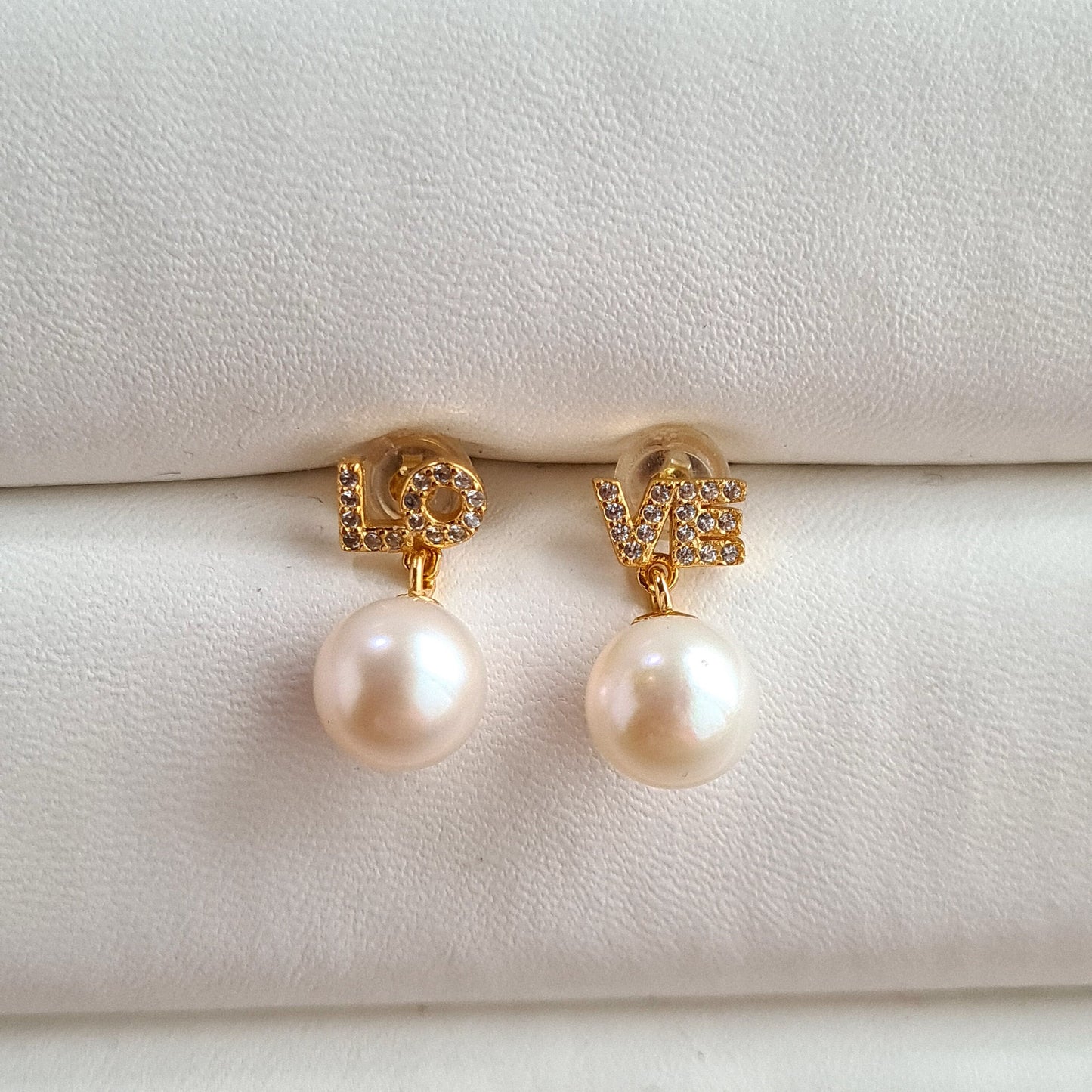 LOVE Vermeil (S925) with AAA Fresh Water Pearl Stud