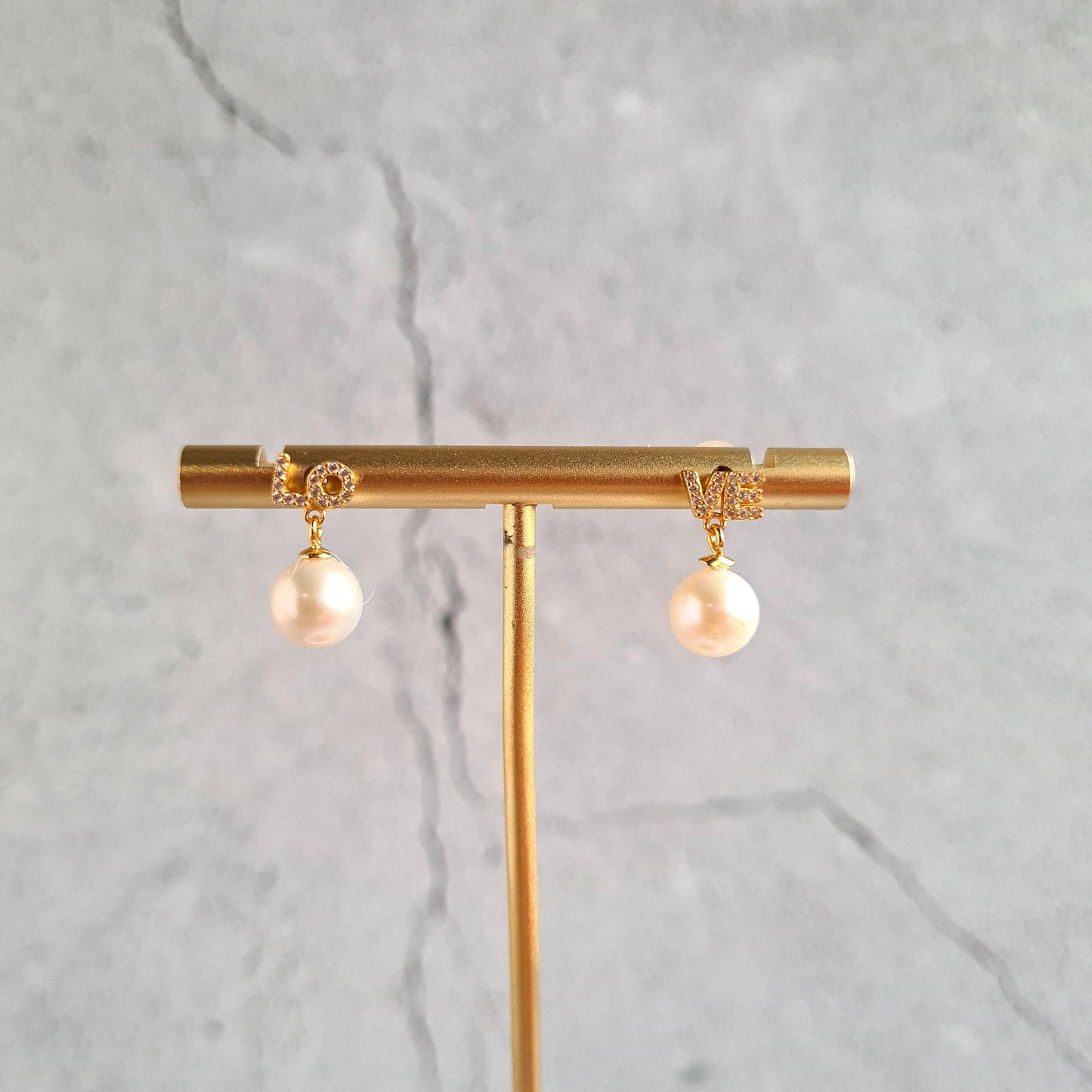LOVE Vermeil (S925) with AAA Fresh Water Pearl Stud