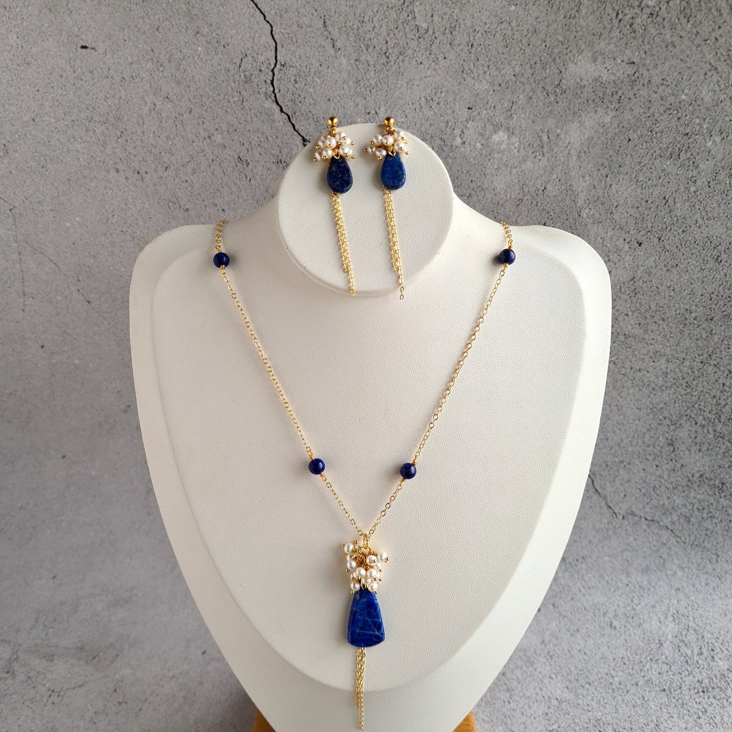 Lapis Lazuli Flat Cabochon with Fresh Water Pearl cluster Earrings & Necklace Set