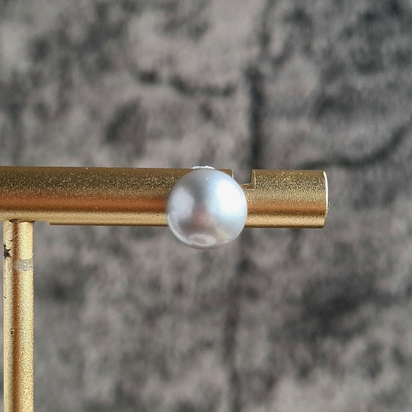 Silverish, bluish Fresh Water Pearl Ear Stud