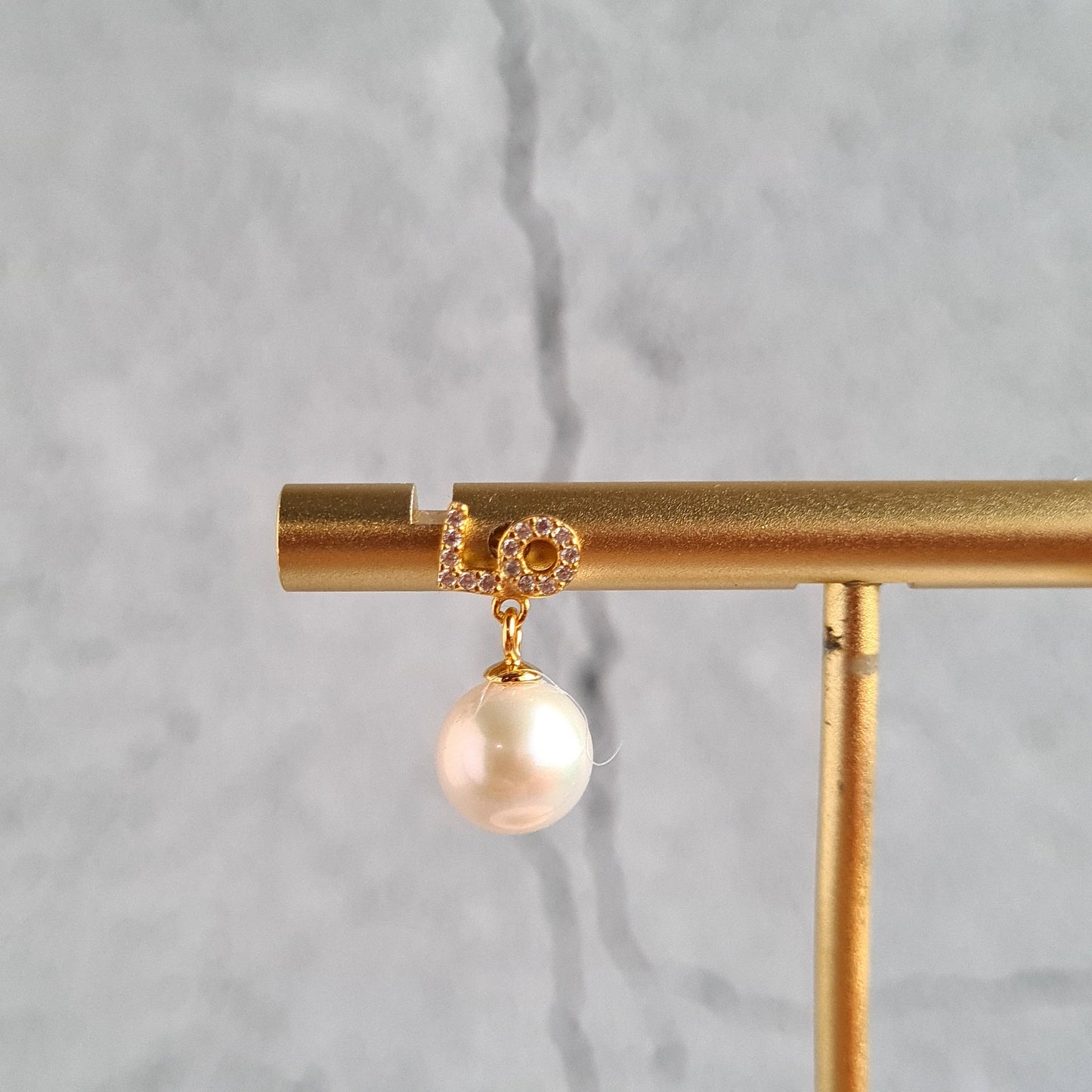 LOVE Vermeil (S925) with AAA Fresh Water Pearl Stud