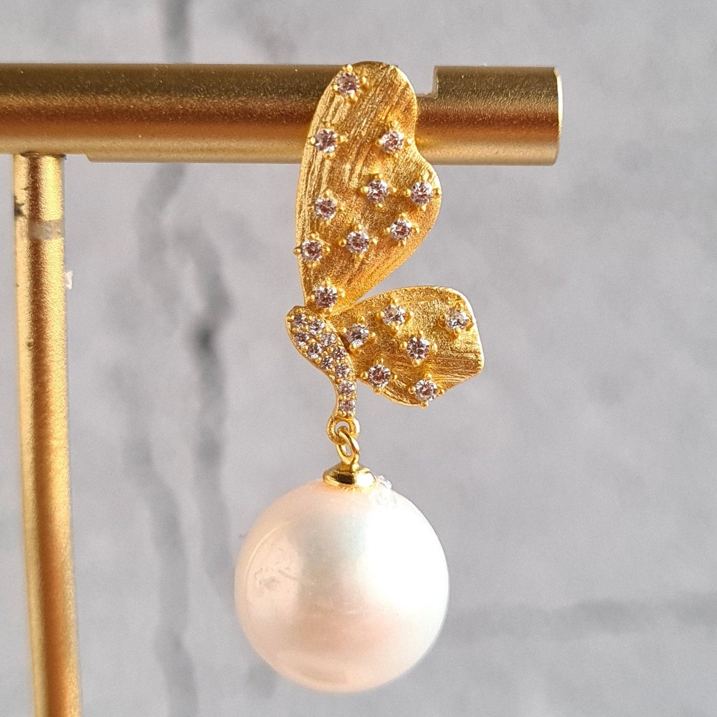 Frosted Butterfly Vermeil (S925) with AAA Fresh Water Pearl Dangling Earrings