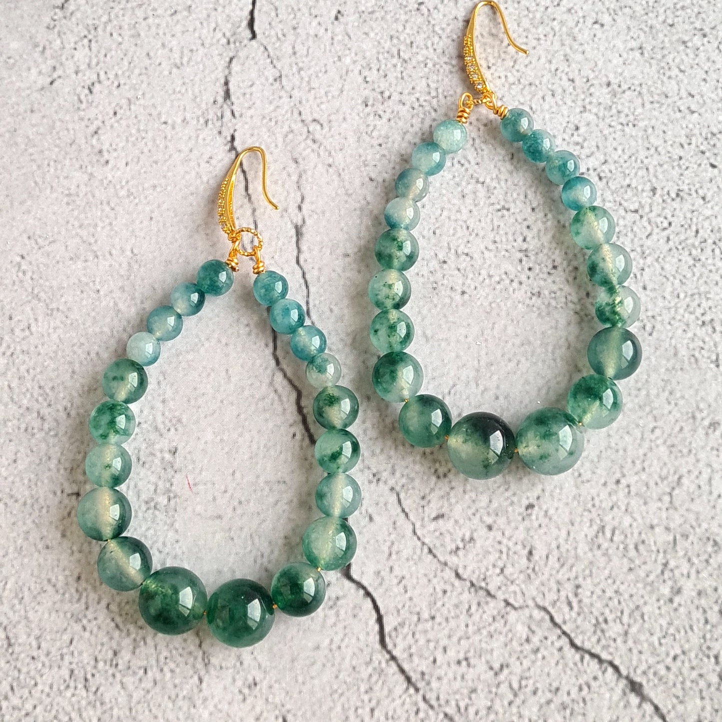 Jade Green Chalcedony Gradual tear Drop Hoop