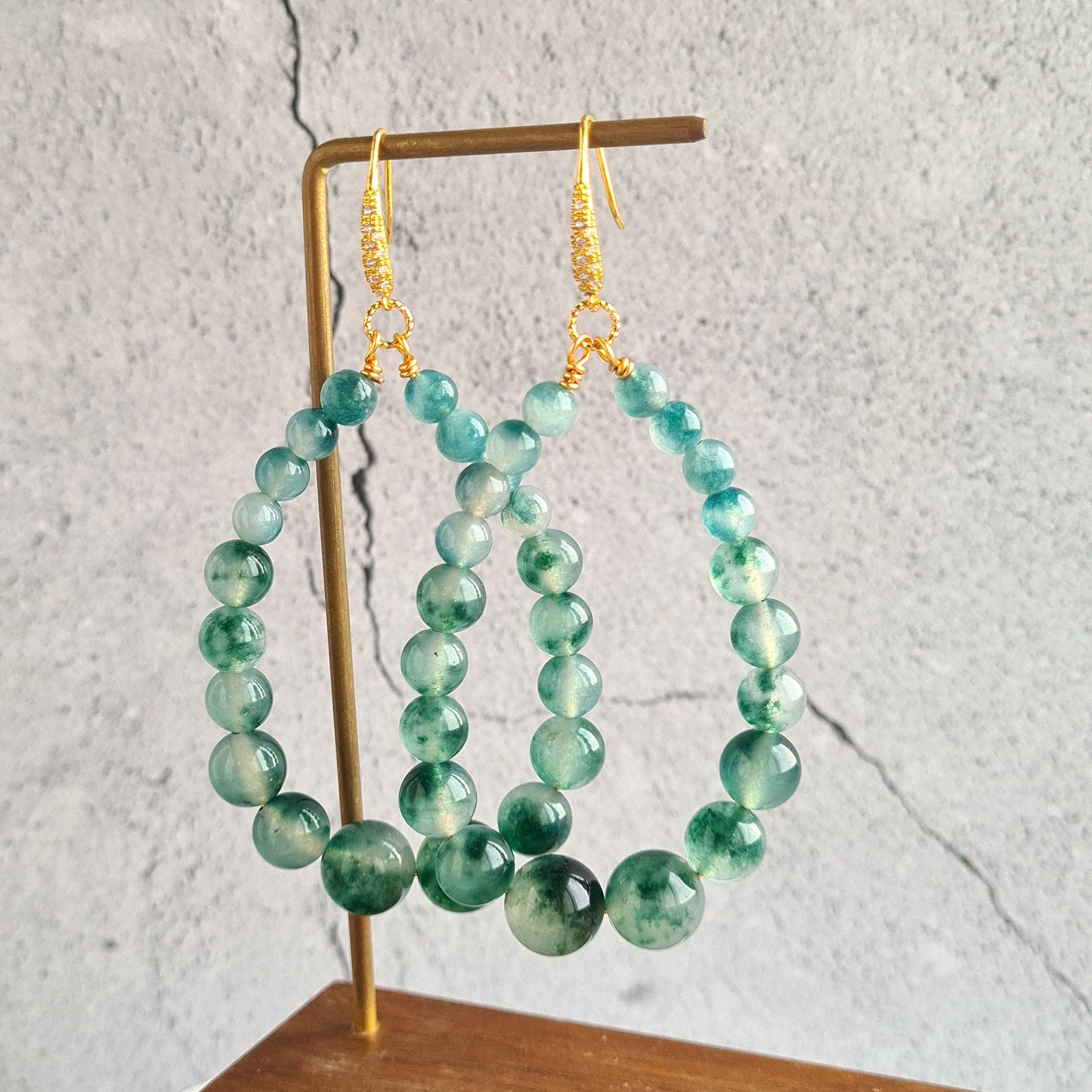 Jade Green Chalcedony Gradual tear Drop Hoop
