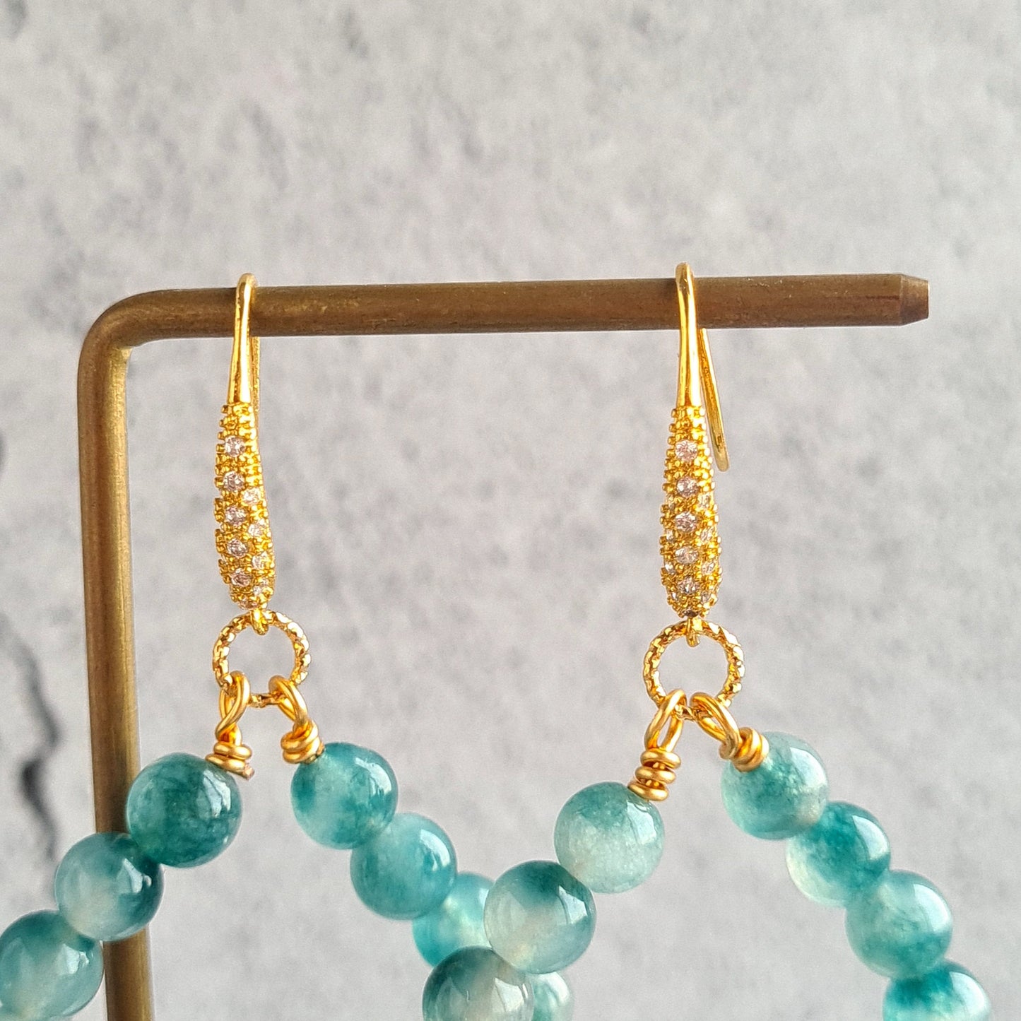 Jade Green Chalcedony Gradual tear Drop Hoop