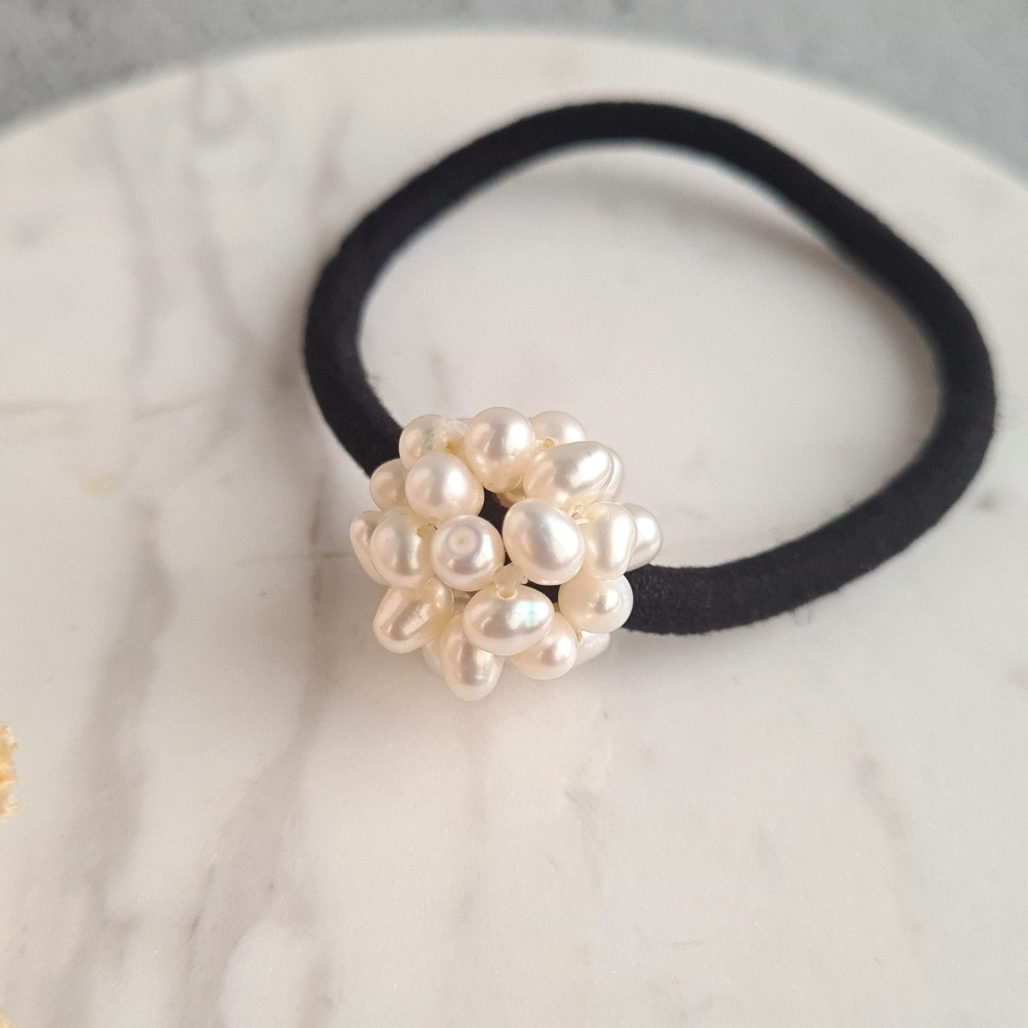 Fresh Water Pearl Rubber Band