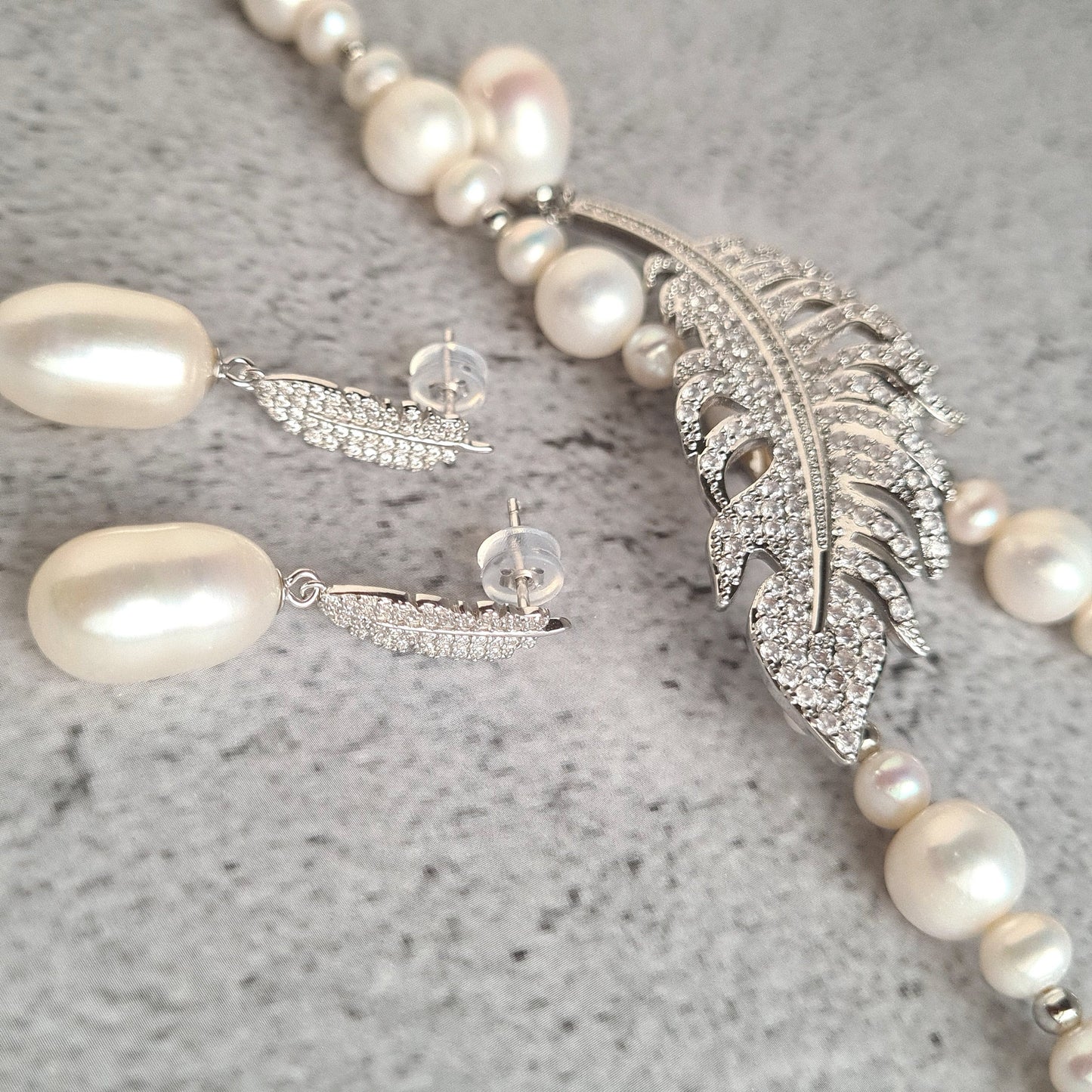 Fresh Water Pearl Lariat Necklace with feather Clasp & Feather Stud Earrings Set