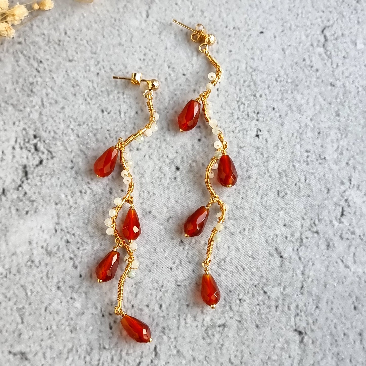 Vine Gemstone - Carnelian with Jade