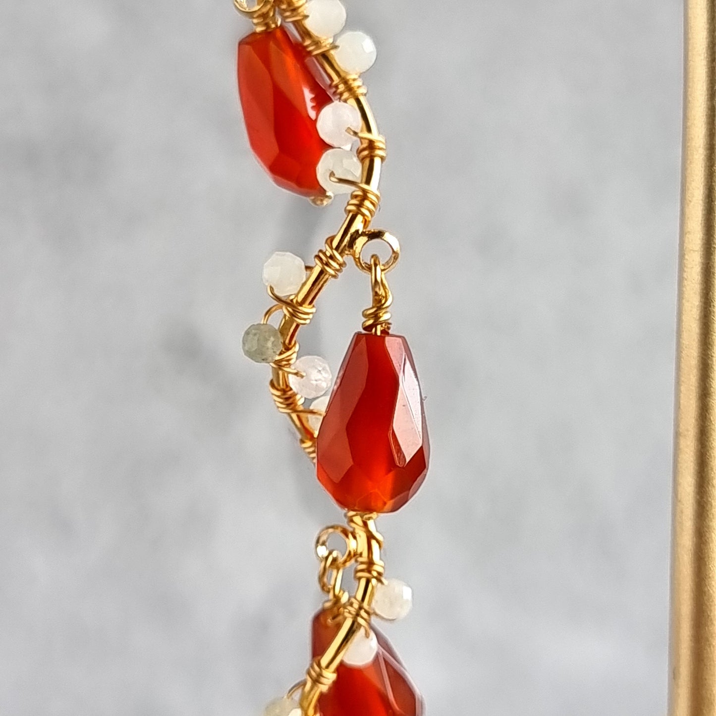 Vine Gemstone - Carnelian with Jade