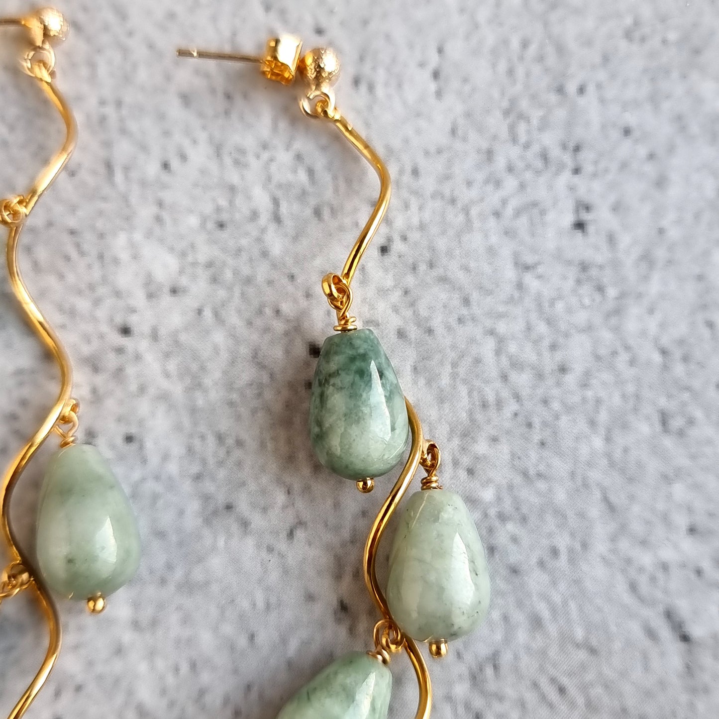 Vine Gemstone - Jade
