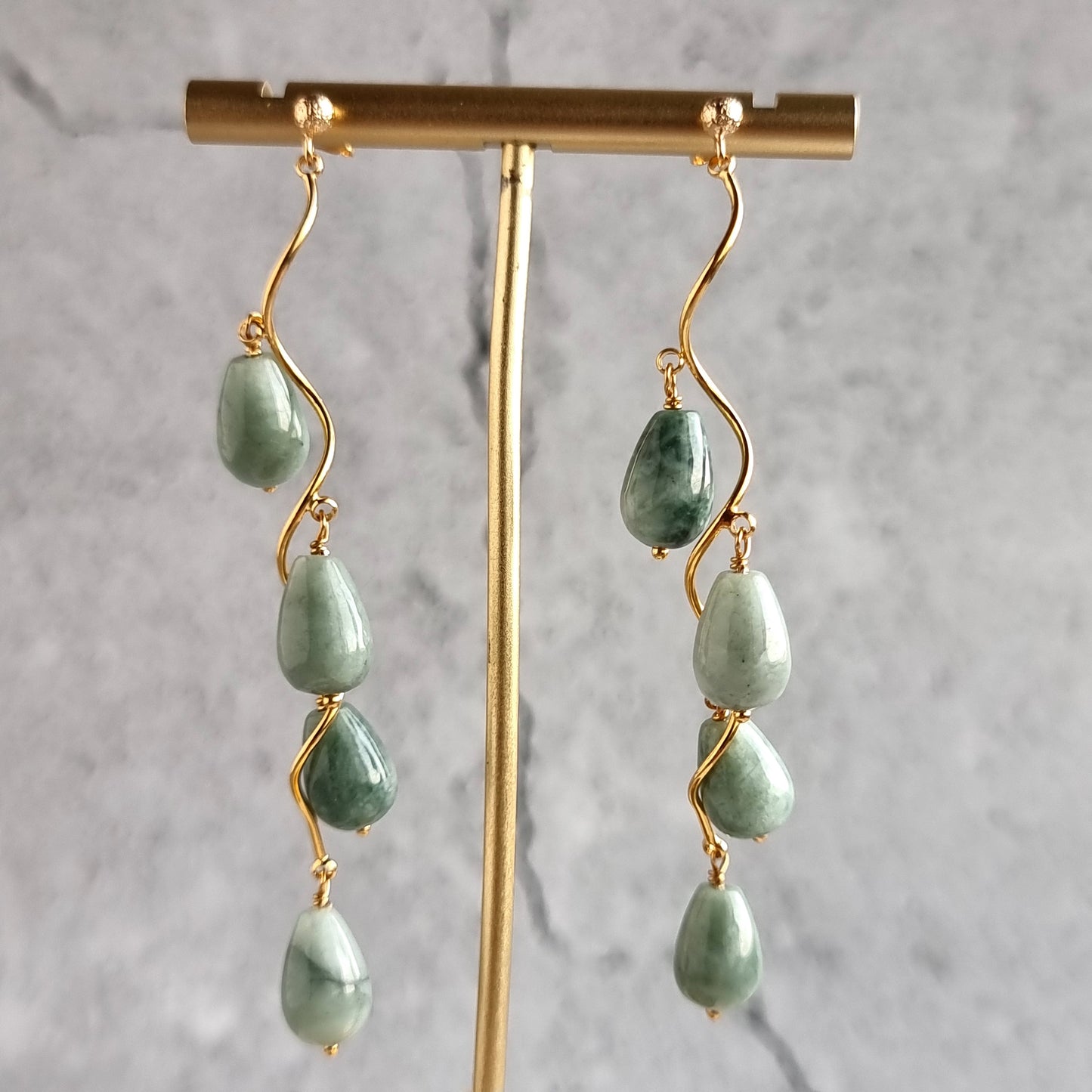 Vine Gemstone - Jade