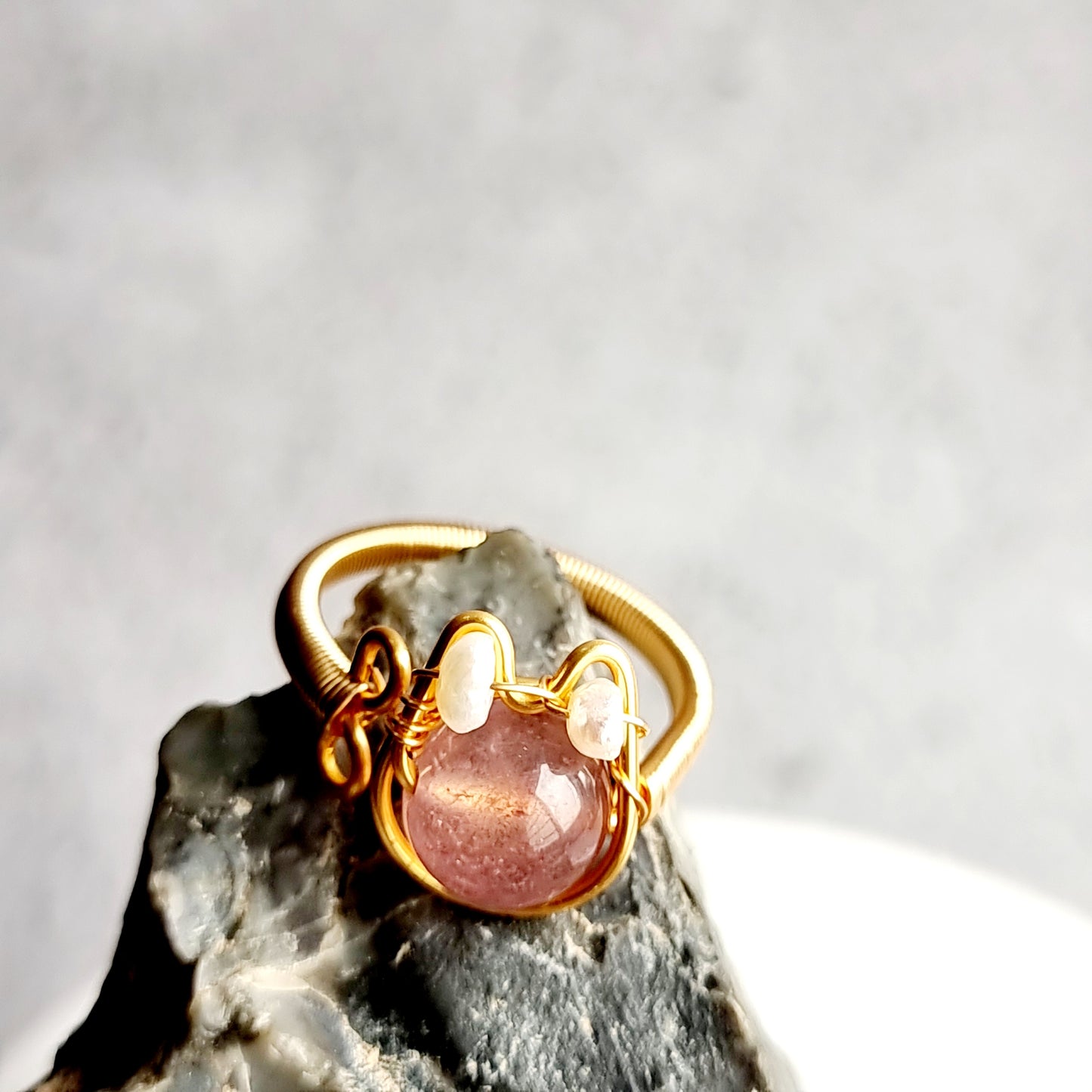Strawberry Quartz & Fresh Water Pearl Cat Wire Wrap Ring