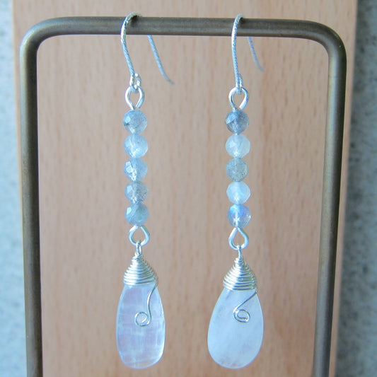 Labradolite with Moonstone