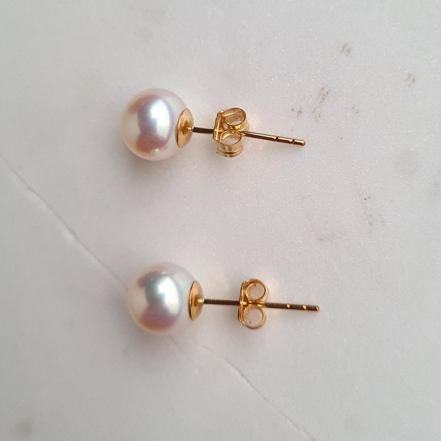 AAA quality 7.5 to 8 mm Almost Round Fresh Water Pearl with Gold filled Ear Stud - White