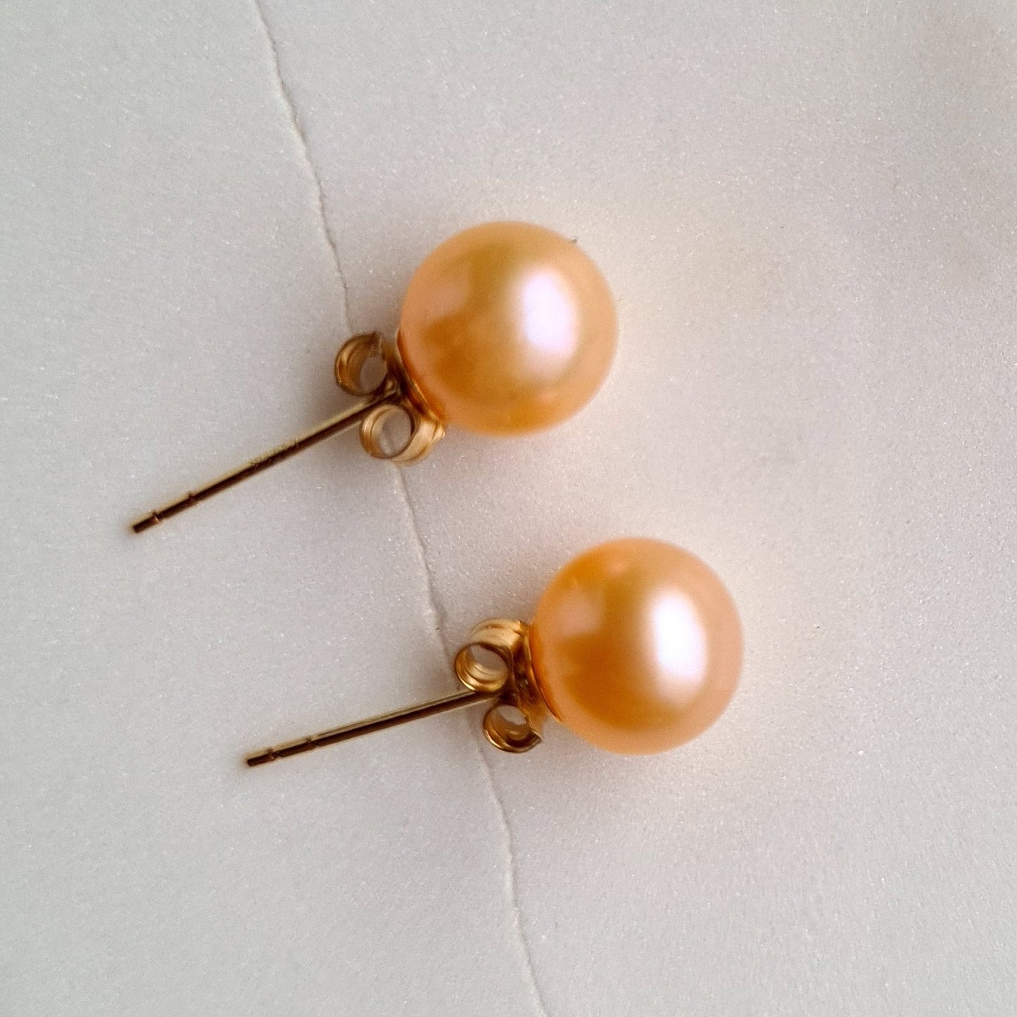 AAA quality 7.5 to 8 mm Almost Round Fresh Water Pearl with Gold filled Ear Stud