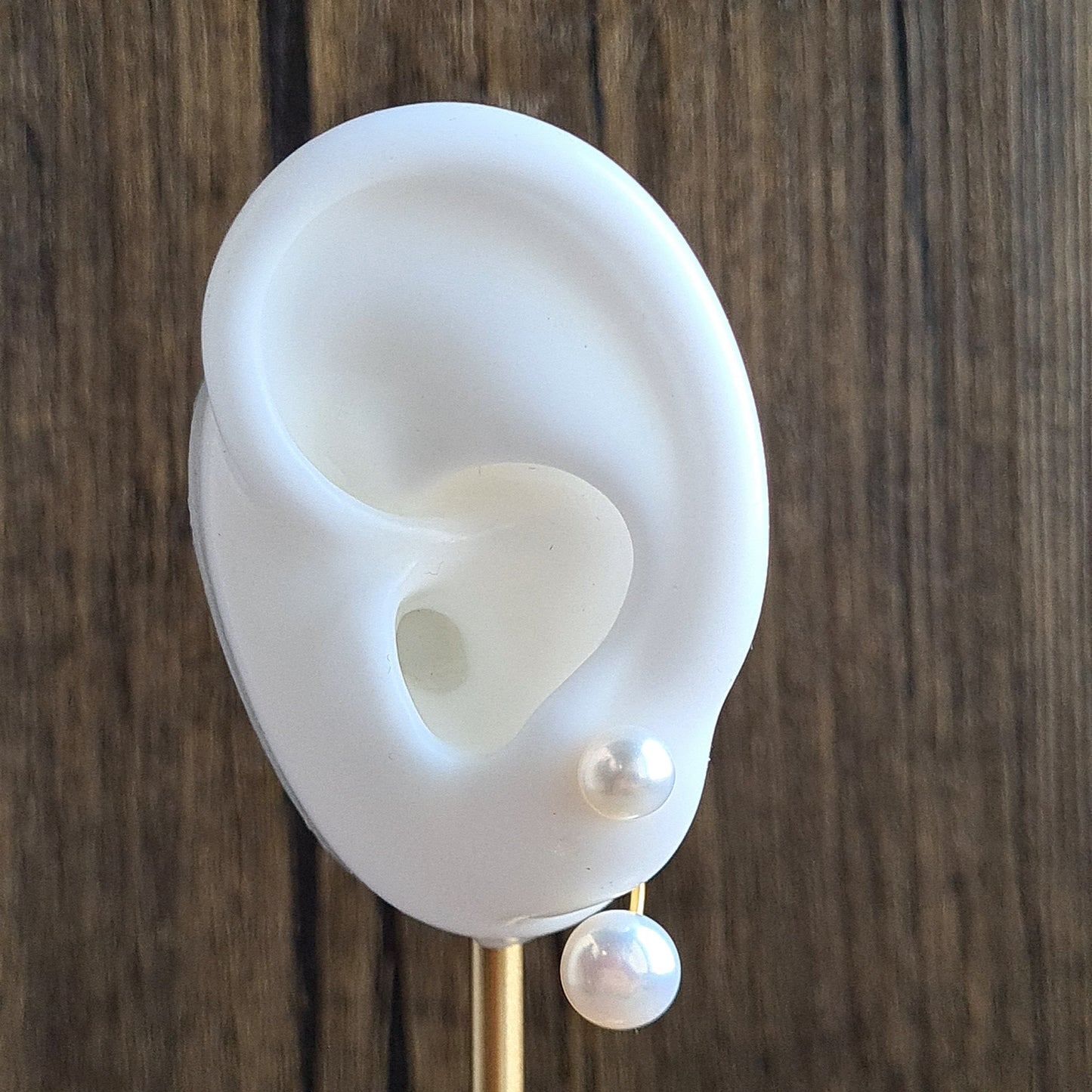 Double Fresh Water Pearl Ear Stud